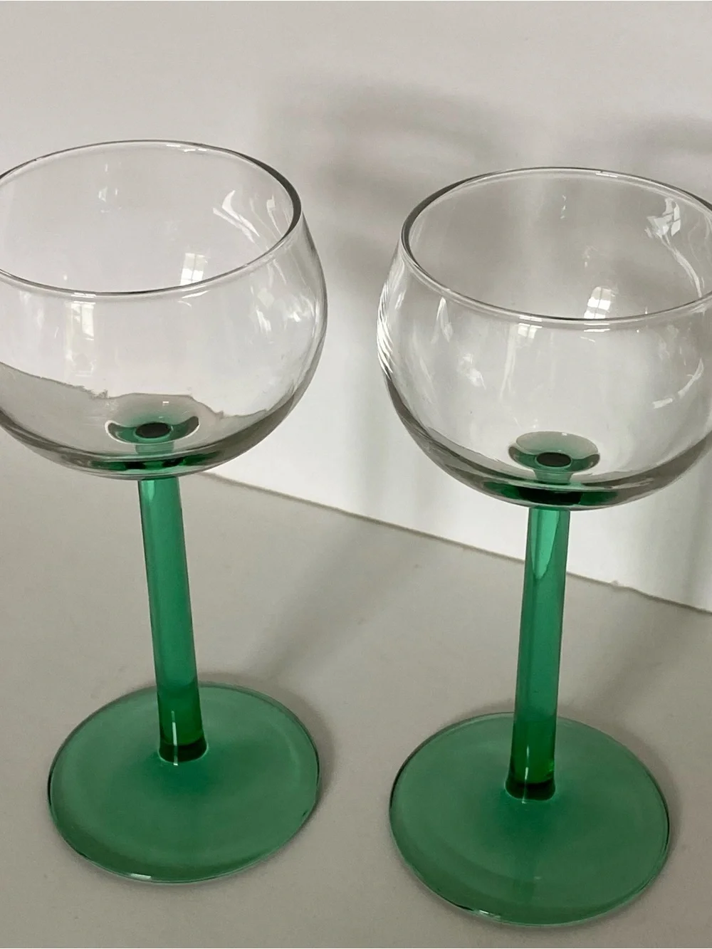 Vintage Luminarc Wine Glass Green Stem Set Of 2 Made In France Mint Cond! 6.25”.